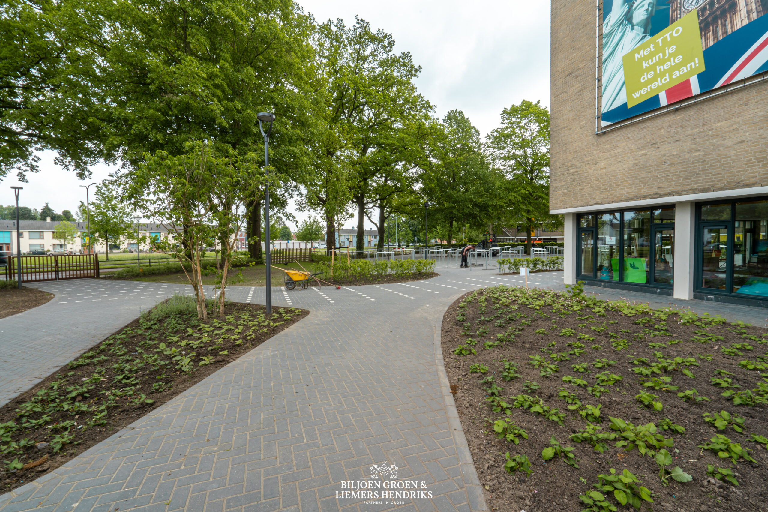 school plein aanleg hoveniers hoveniersbedrijf